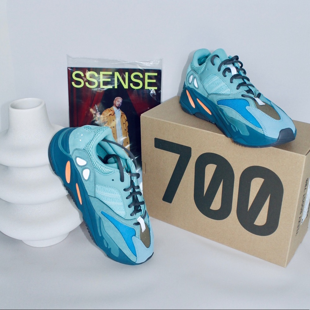 YEEZY Boosts 700 Faded Azure